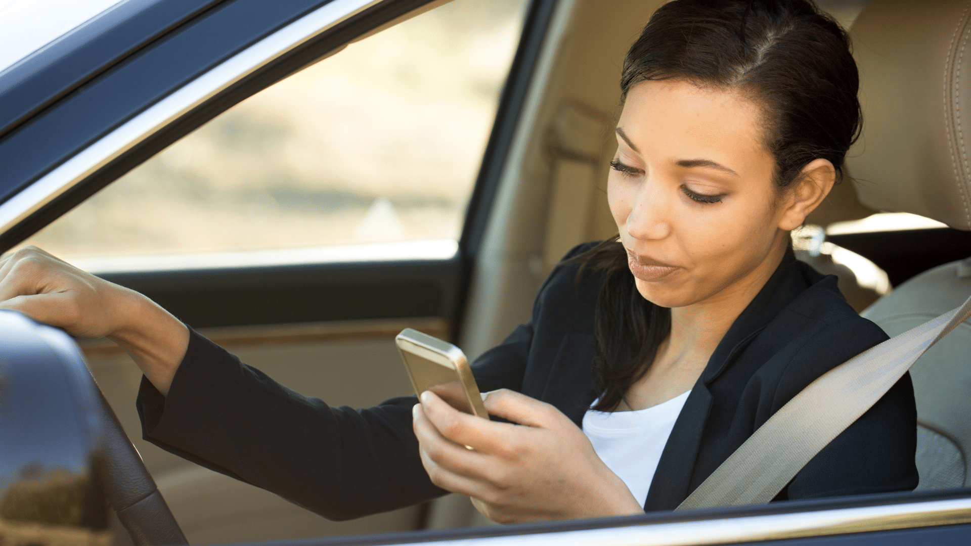 Distracted Driver texting while driving car accident law firm lawyer in Connecticut.